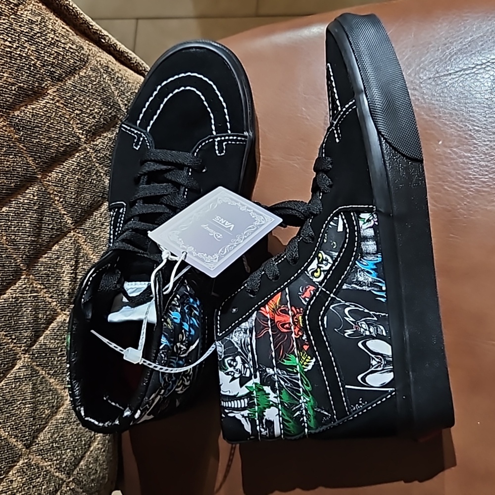 Vans x Disney Villains High-Tops - Picture 3 of 6